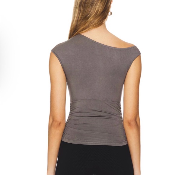 Revolve Top in Grey - Picture 3 of 3